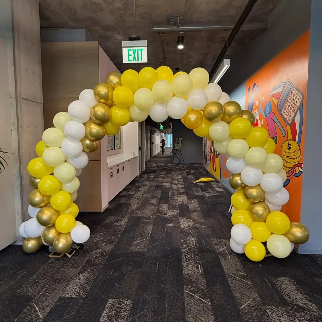 ✨ Step into celebration through this stunning balloon arch in white, gold, and yellow! Perfect for corporate events, birthdays, and grand o…